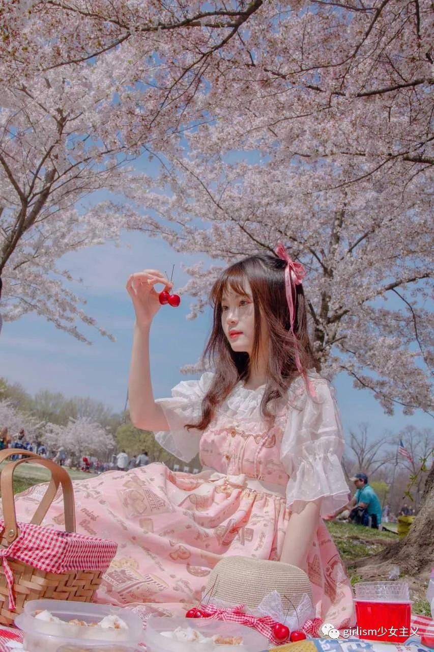 樱花与Lo|春天来了,好想穿上小裙子去赏花啊