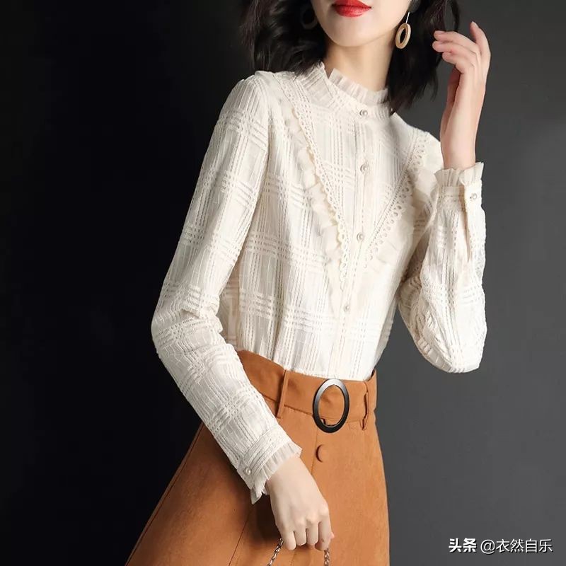 女人再丑秋冬也要有一件卫衣,女人再美不过也只是一件衣服