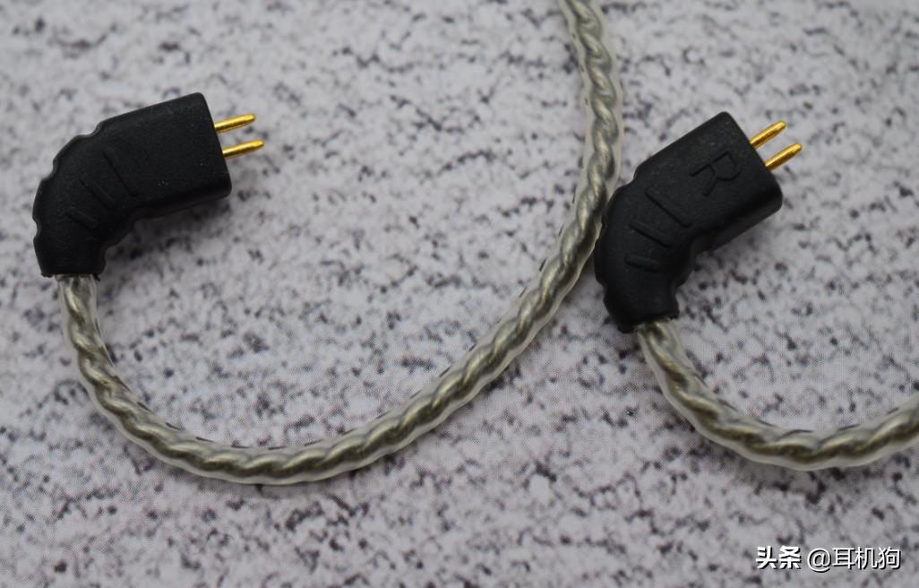 魁宝云雀耳机和原道db3耳机对比,兴戈ew100与原道db3哪个好