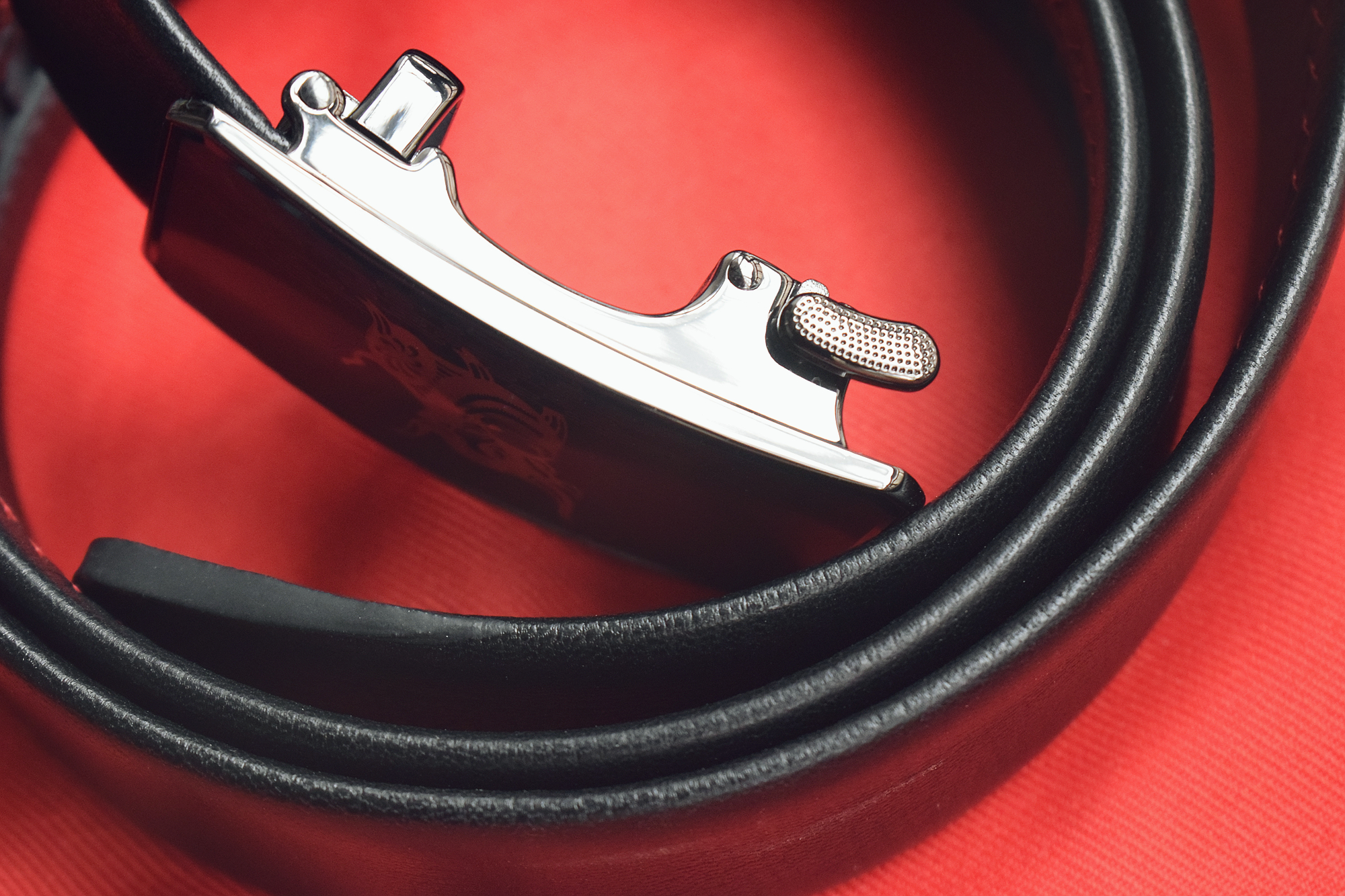 牛年行大运,经典永流传!七面十二生肖“一起牛”皮带赏评