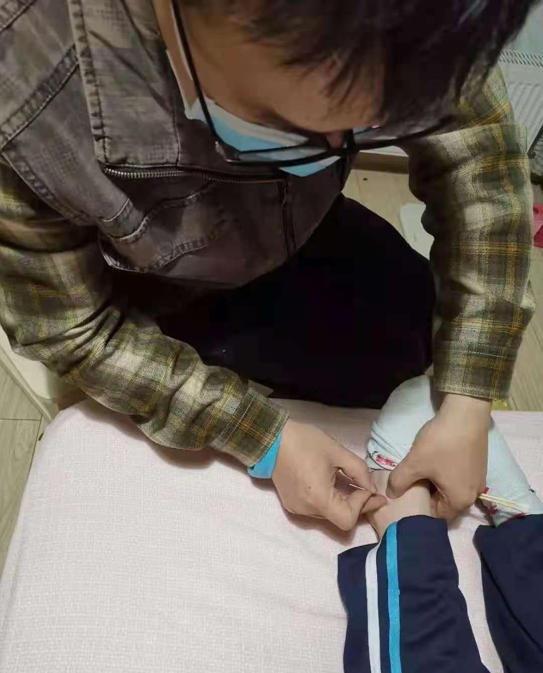 中医正骨咔咔响合集,中医正骨骨头咔咔响的声音