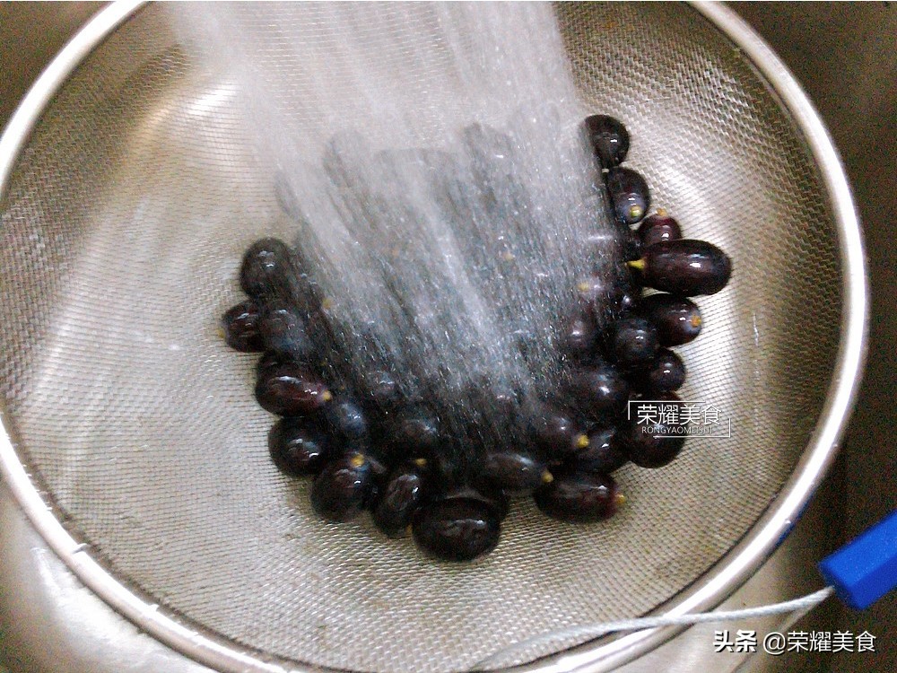 提子无籽怎么洗,提子用盐水洗