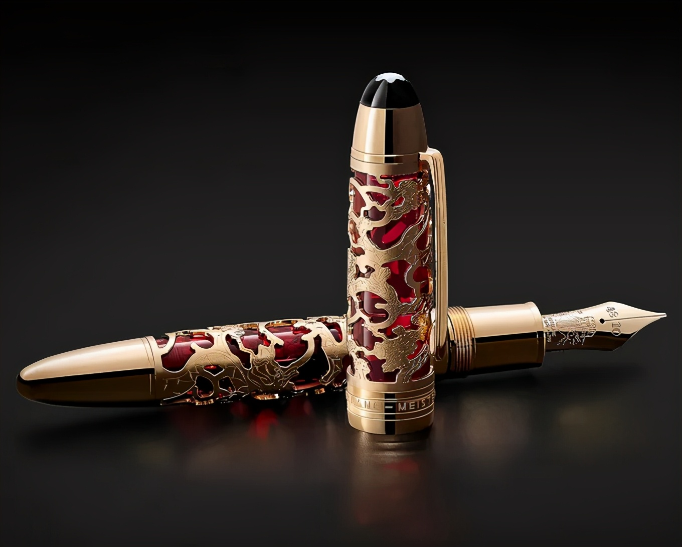 价值200万，以康熙、长城、泰姬陵作为创作灵感的笔长什么样？