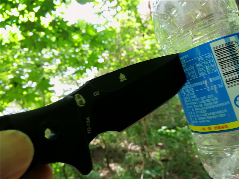 汉道洛克x生存刀暴力测试,户外生存实用工具推荐