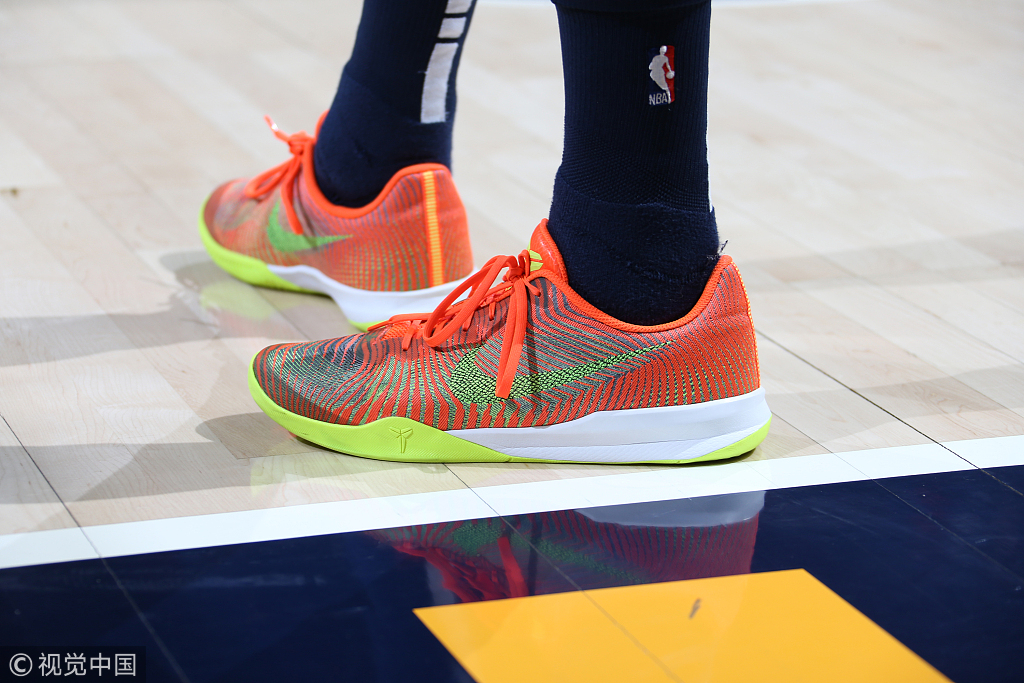 NBA今日球鞋精选：上脚两双联名款！火箭赢了，“鞋王”嗨了