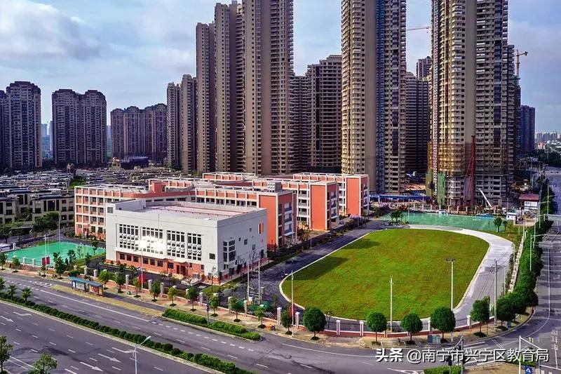 热点聚焦|创新办好优质教育让城乡孩子“上好学”——南宁市教育局积极应对新形势高质量推进教育事业发展