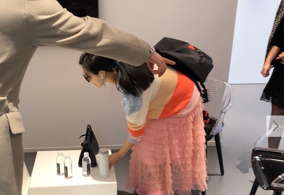 范冰冰最近现身机场穿搭,范冰冰在私服穿搭上放飞自我