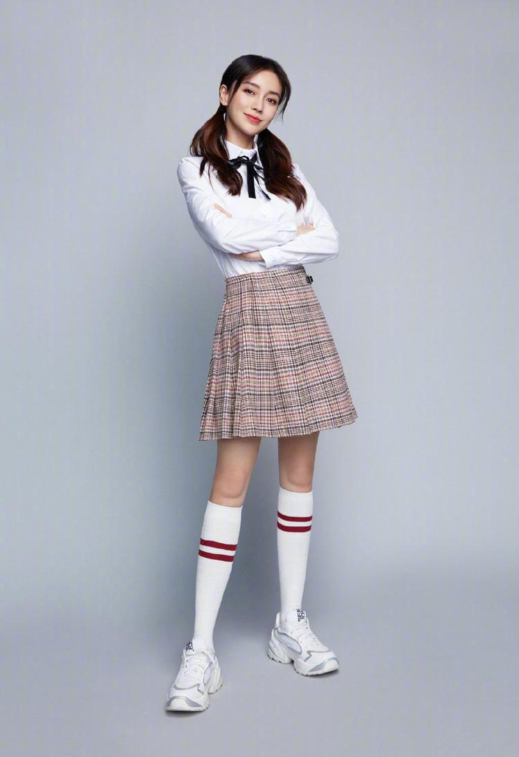 女星学院风,女星Lisa大秀