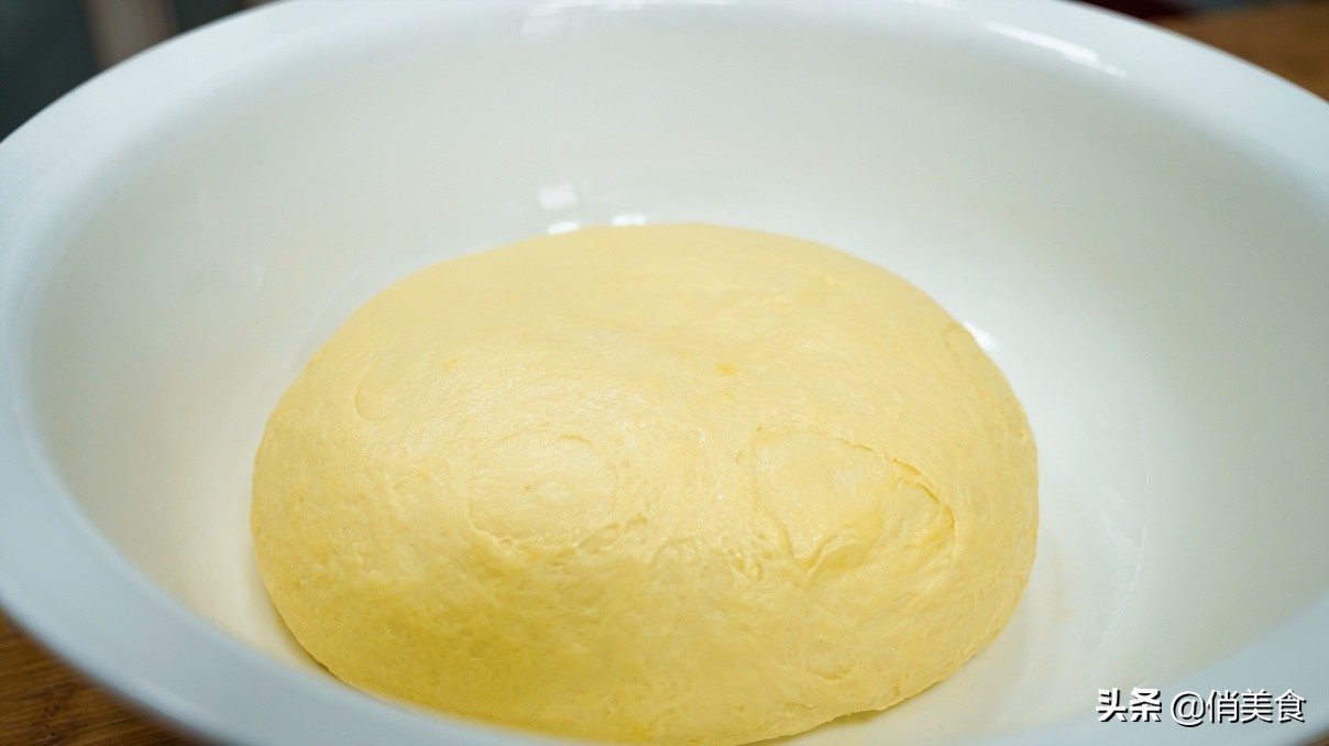 炸油条放鸡蛋好还是不放鸡蛋好,炸油条只放酵母泡打粉鸡蛋可以吗