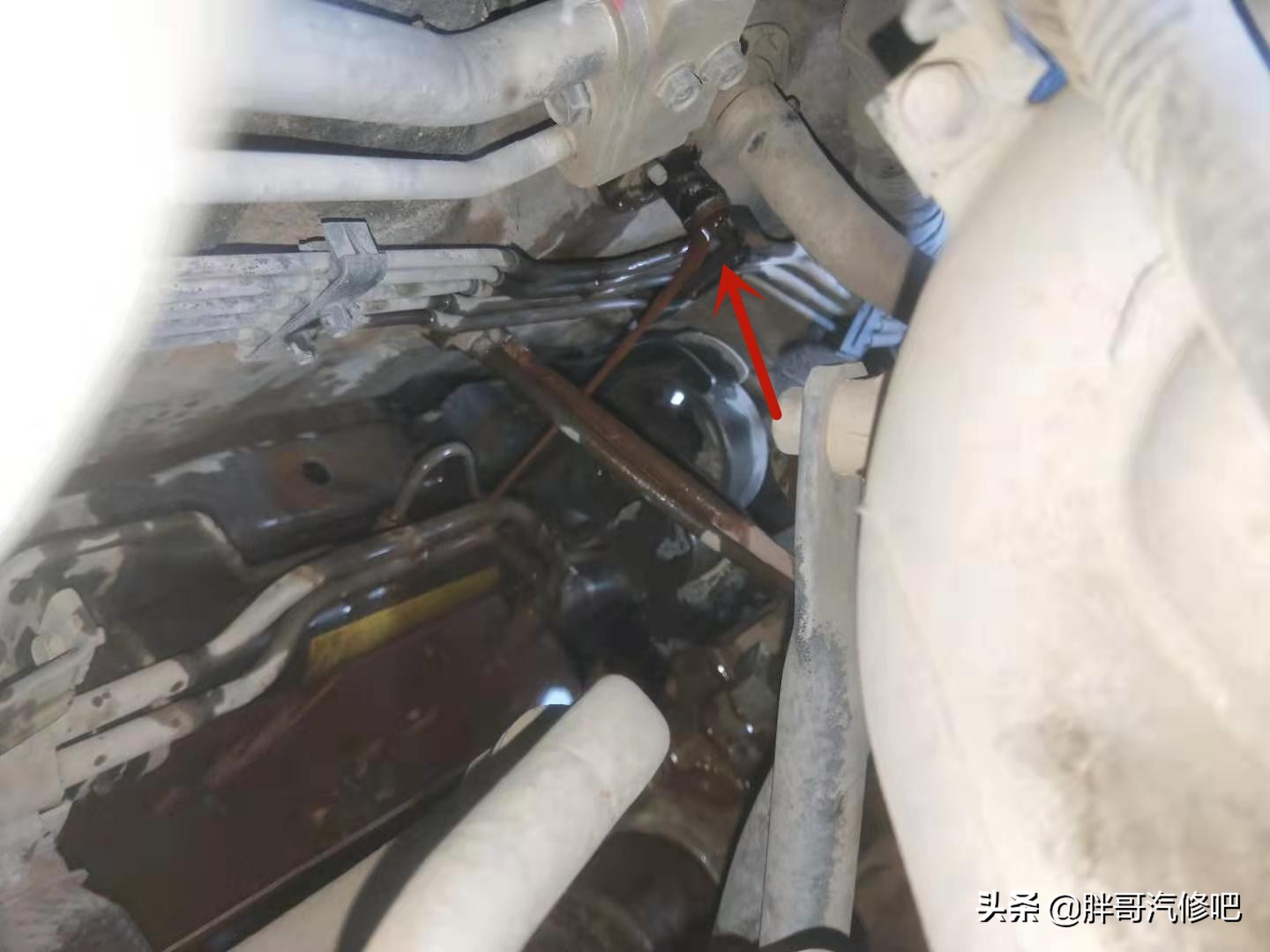 暖风防冻液怎么清洗,防冻液用了一段时间没颜色了