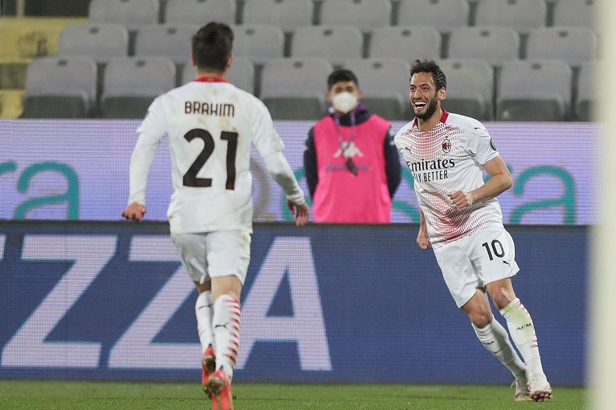 里贝里摔倒,里贝里被踹