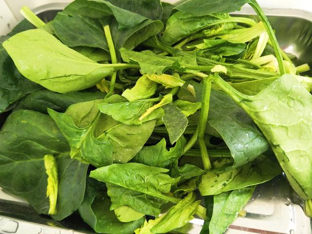 炒菠菜有点涩怎么办,炒菠菜怎么有铁腥味