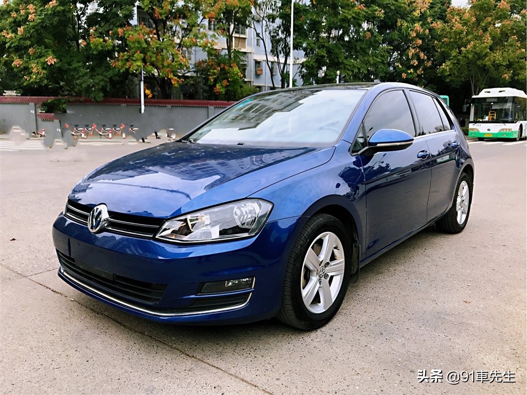 7万元买二手高尔夫好还是买新车,7万多买个二手车值吗