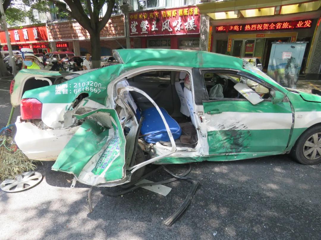 【警示】都是超速惹的“祸”！