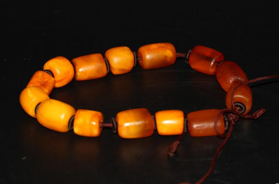 文玩金刚菩提手串保养,蜜蜡手串佩戴和保养方法