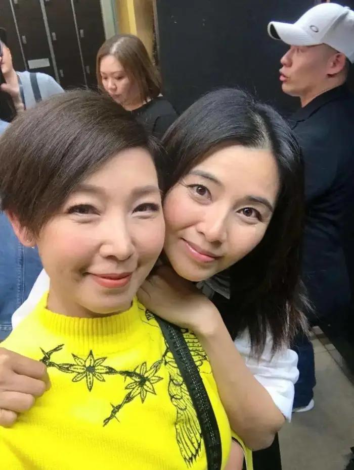 知名女星被爆出轨,陈小春被爆出轨应采儿一句话回应