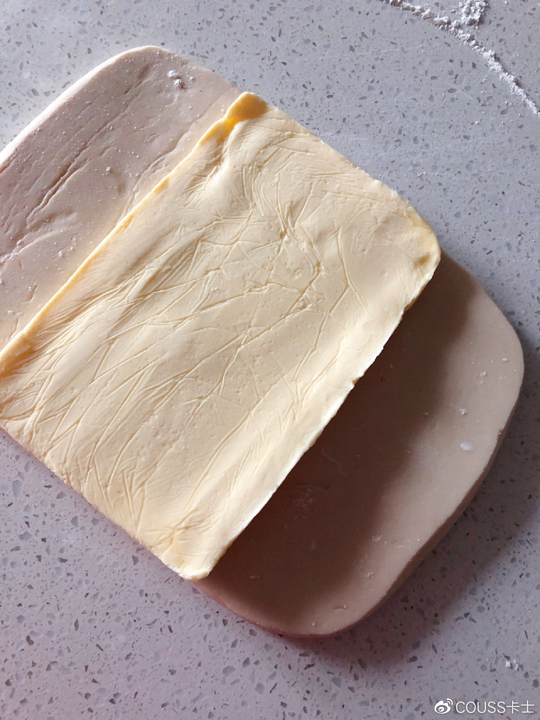 卡仕达酱酥粒面包,卡仕达酱蛋奶味面包