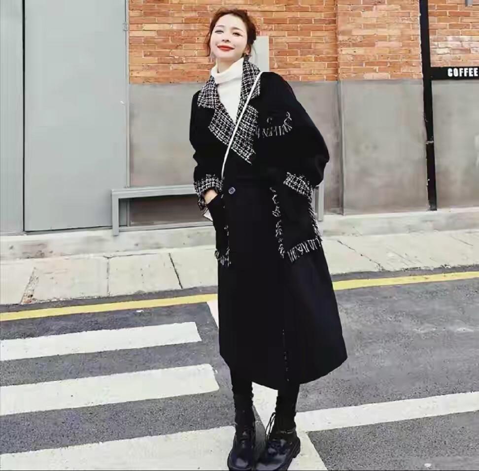 145灏忎釜瀛愮┛榛戣壊澶ц。鎬庝箞鎼厤鏄鹃珮,40宀佸コ浜洪粦鑹茬緤缁掑ぇ琛g殑鎼厤鏂规硶