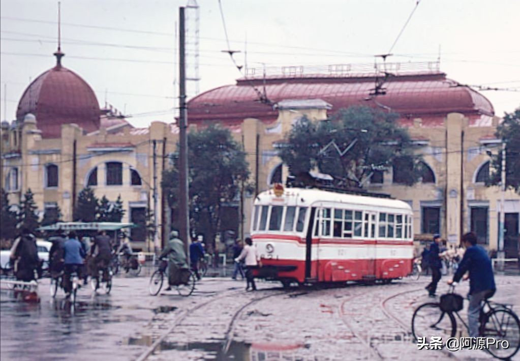 记忆中的哈尔滨-南岗体育场与“飞驰大坑”的故事