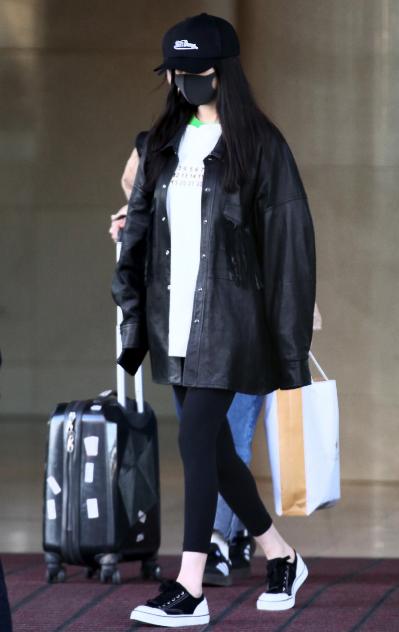 带货女王杨幂重出江湖！最近有什么连她都不能错过的时尚单品？