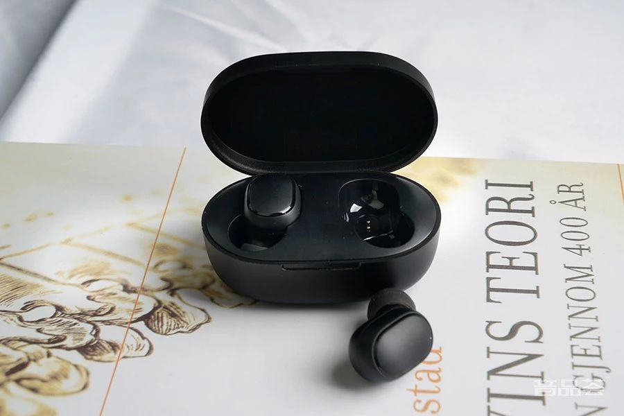 小米蓝牙耳机和红米蓝牙耳机,小米红米蓝牙耳机redmibuds3