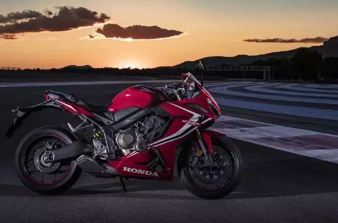 五万能买到哪年的本田cbr650r,19年的本田cbr650r还能要吗