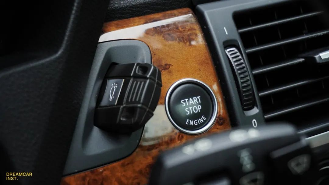 e70x5上代车型,11款宝马x5e70试驾视频