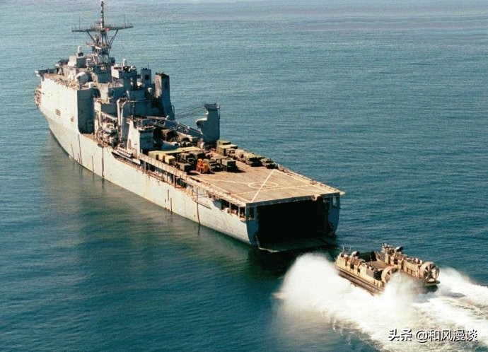 lst100两栖登陆舰,lst大型登陆舰