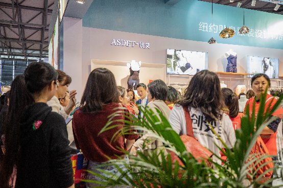 娅茜优艾保暖内衣好穿吗,娅茜内衣是几线品牌质量好吗