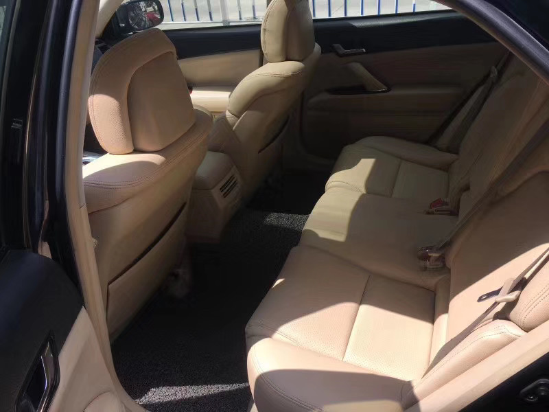 花十几个w买14年的锐志值吗,0506年的锐志值不值得买