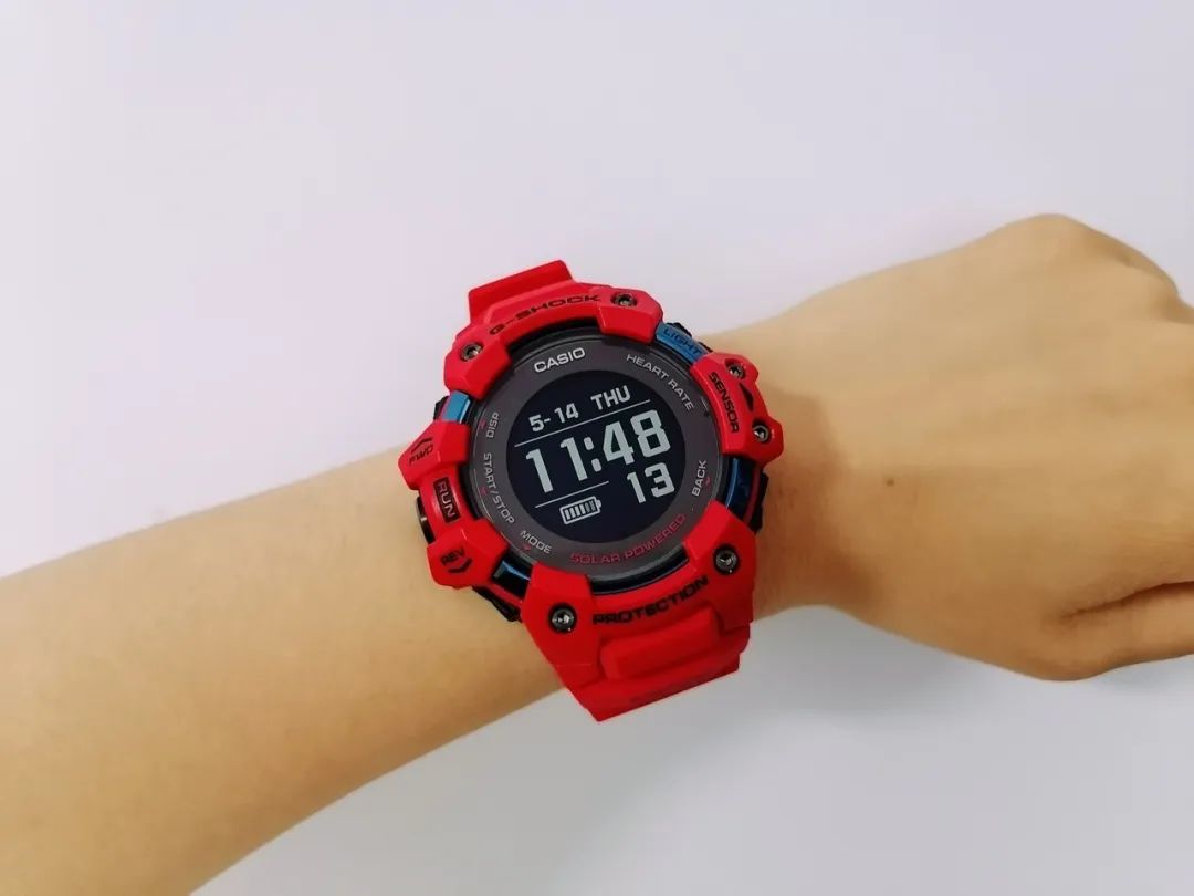 卡西欧gbd-h1000gps功能,卡西欧gbd-h1000有六局电波吗