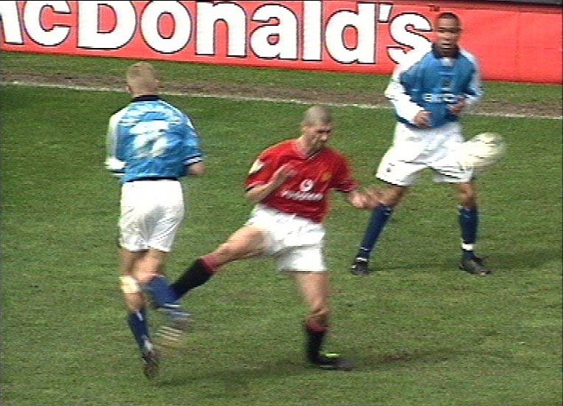 世界足坛最难打破的十大纪录,盘点那些足坛名场面犯规瞬间