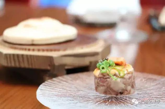 美狮美高梅vip酒店,美狮美高梅酒店湖景表演