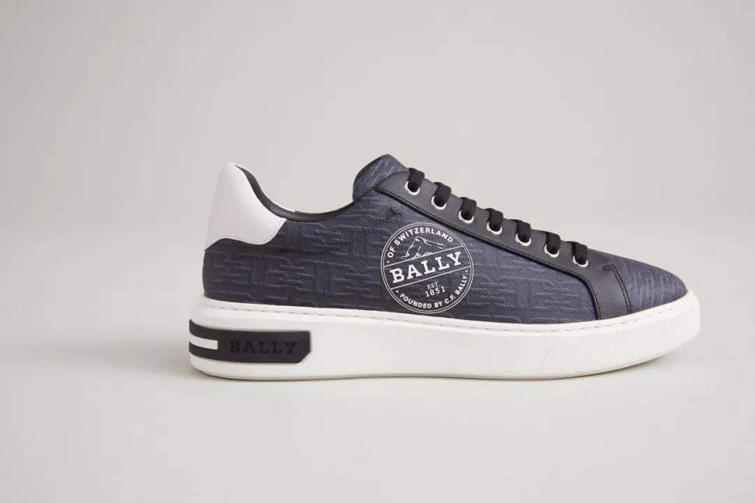 时尚速报I太平鸟去年净利润达7亿元;Crocs今年收入…