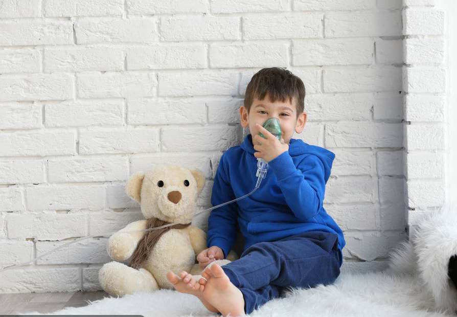 吃氨溴索和做雾化哪个副作用小,雾化有什么作用以及副作用