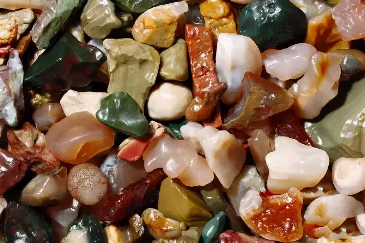 阿拉善玛瑙籽料价格,阿拉善玛瑙玉雕大师