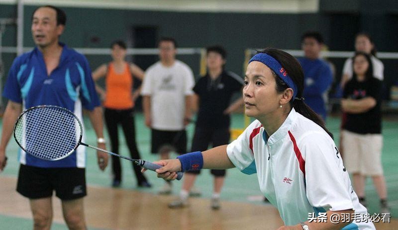 你的球馆年轻人多吗？身为年轻人的你，有多久没有打羽毛球了？