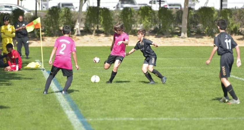 如果想练体育要怎么练,想练足球怎么办