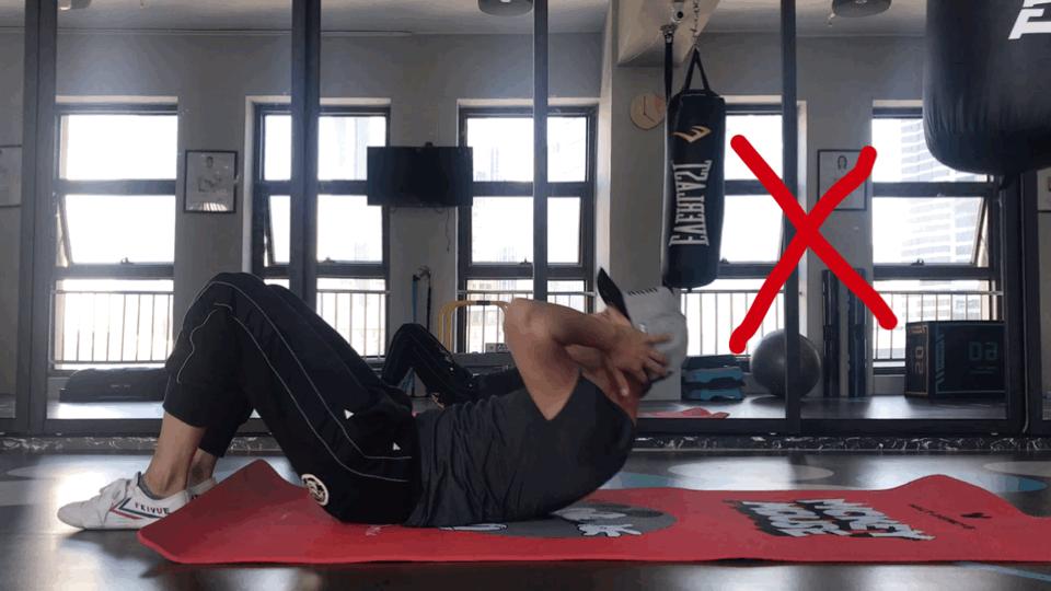 卷腹运动呼吸的正确方法,卷腹呼吸节奏是用鼻子还是嘴