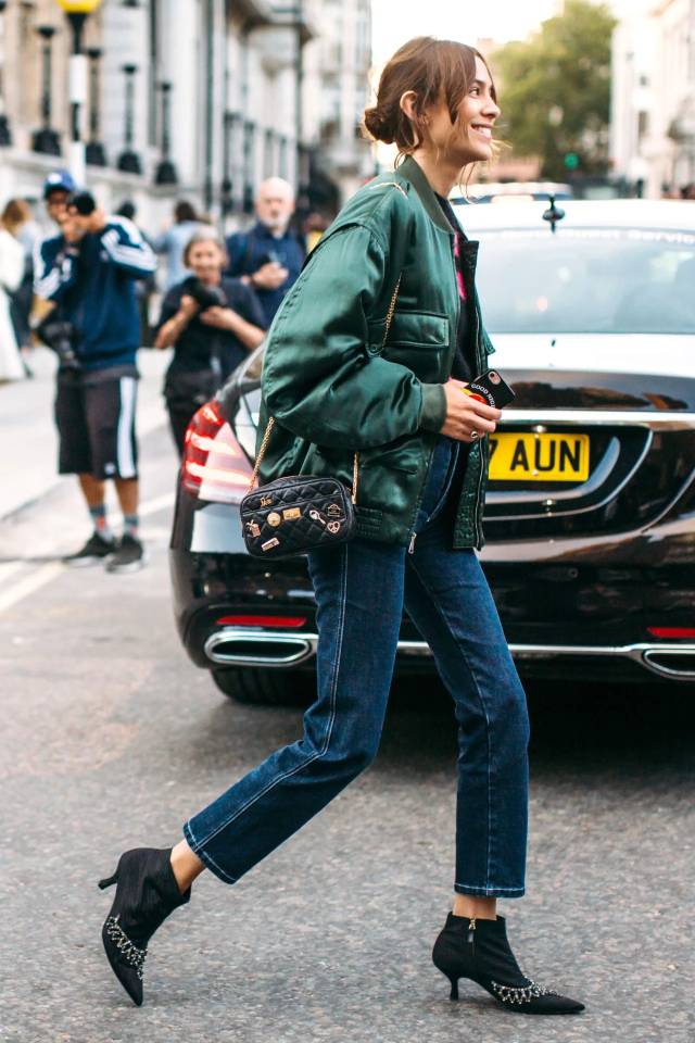 小白鞋怎么搭配过膝靴,短白靴鞋穿搭