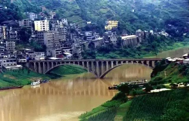 云阳下一个商圈,重庆云阳发展风貌