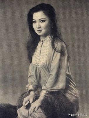 42岁白冰冰照片,26岁遭丈夫背叛