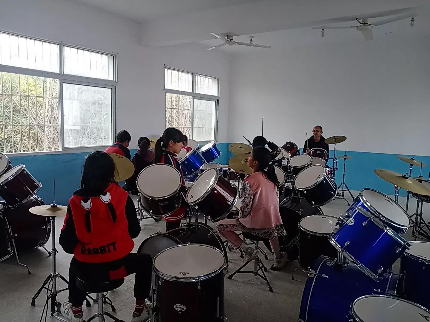 寺湾二小德育花开，香满校园