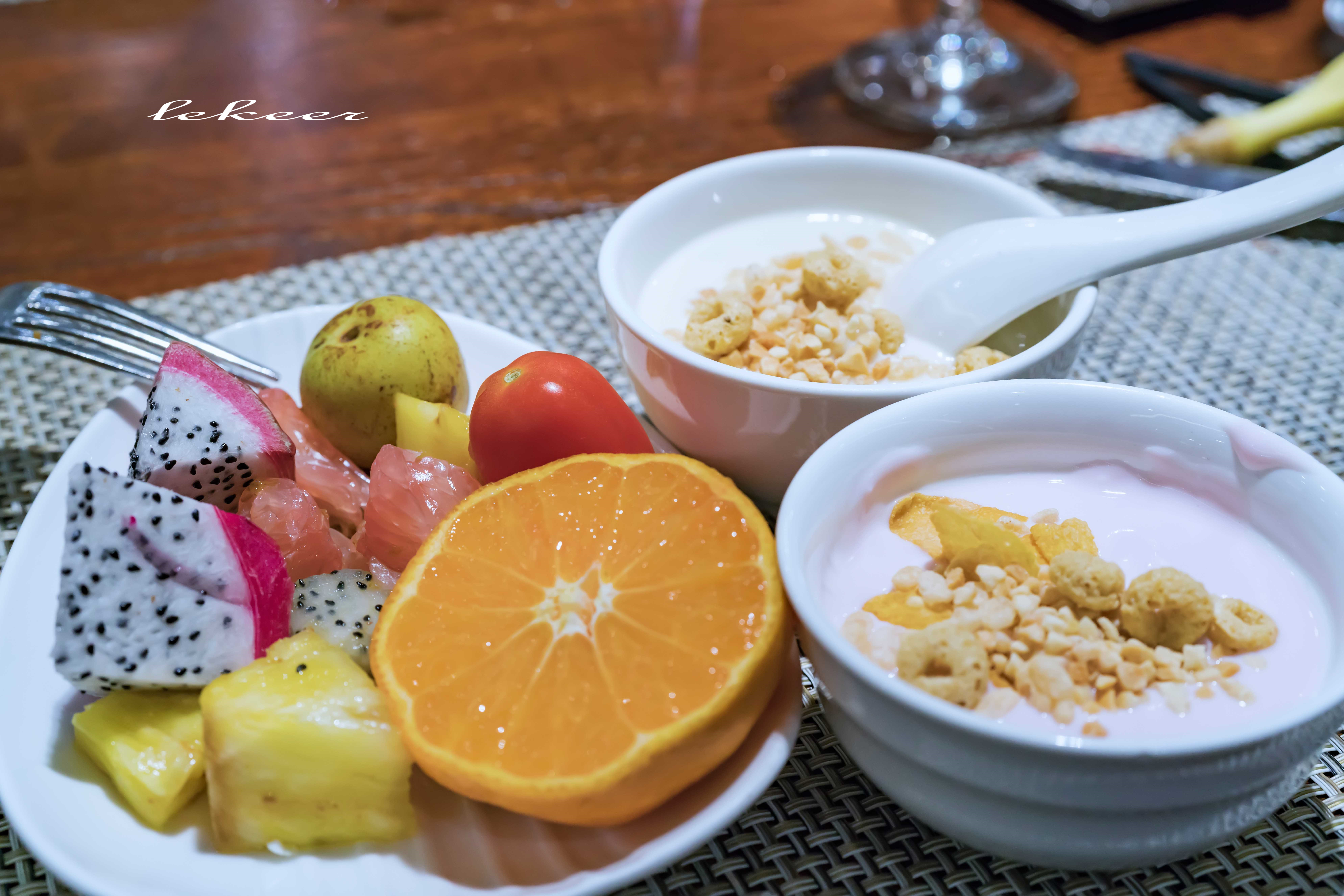 以成都人发誓冬季的乌市体感远比成都舒服而且美食美女也巨多