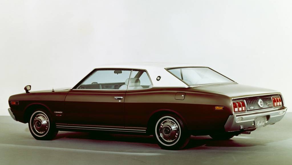 2017款日产天籁公爵vip尊领版2.5,经典车断代史之日产公爵