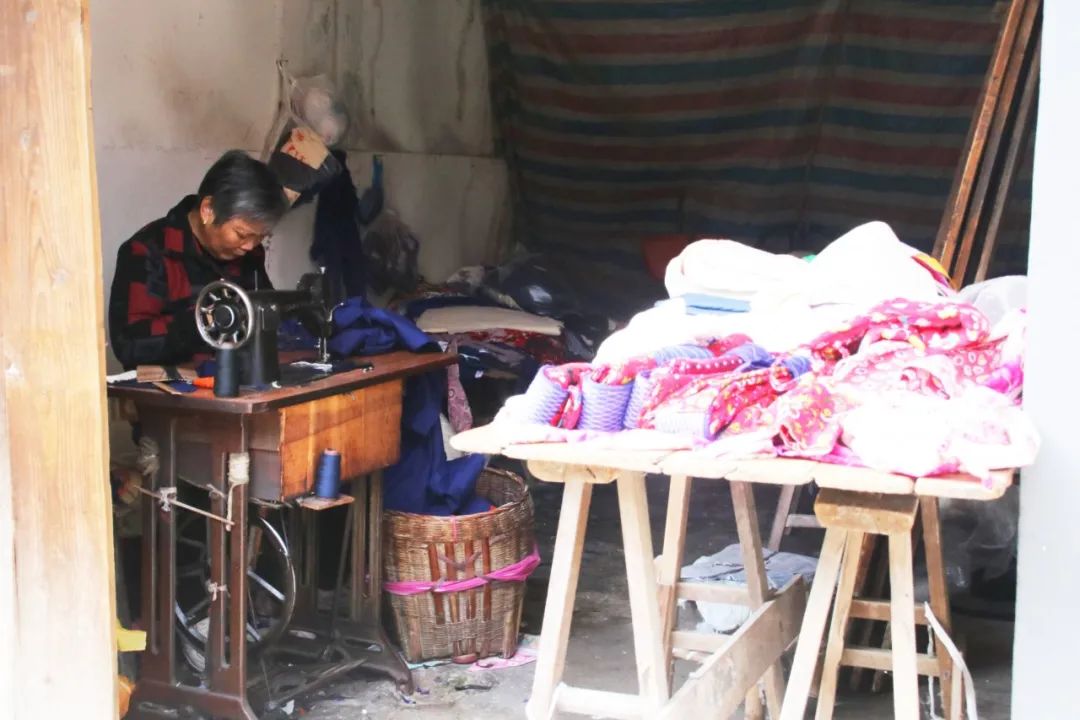 天气转好，快去峨眉这个宝藏小镇感受慢生活