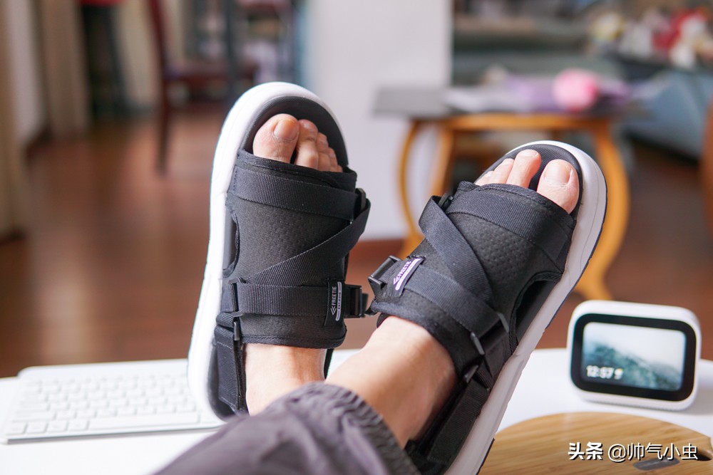包邮试穿高档软底凉鞋,小米有品freetie缓震超轻运动鞋