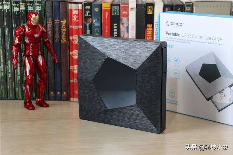 谁说光盘过时了?Orico外置DVD刻录机助你守护私密数据