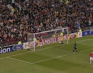 大卫贝克汉姆生涯,大卫贝克汉姆经典的庆祝动作