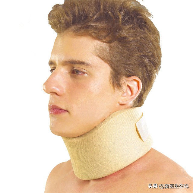 后背肩胛骨一直疼是什么原因,肩胛骨缝痛后背发凉僵硬